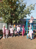 "Осенняя прогулка" "Осенняя прогулка".